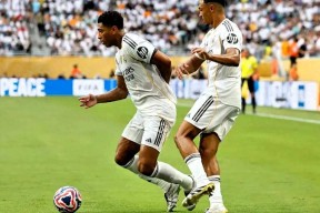 九游娱乐app下载-姆巴佩回归赛场，逆转首场状态亮眼，阿森纳观众沸腾！-九游娱乐app下载